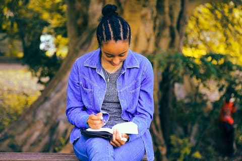 lady reading